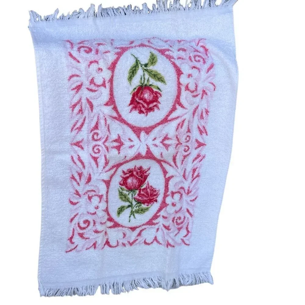 Lot of 2 vintage roses 100% cotton Cannon hand towels
